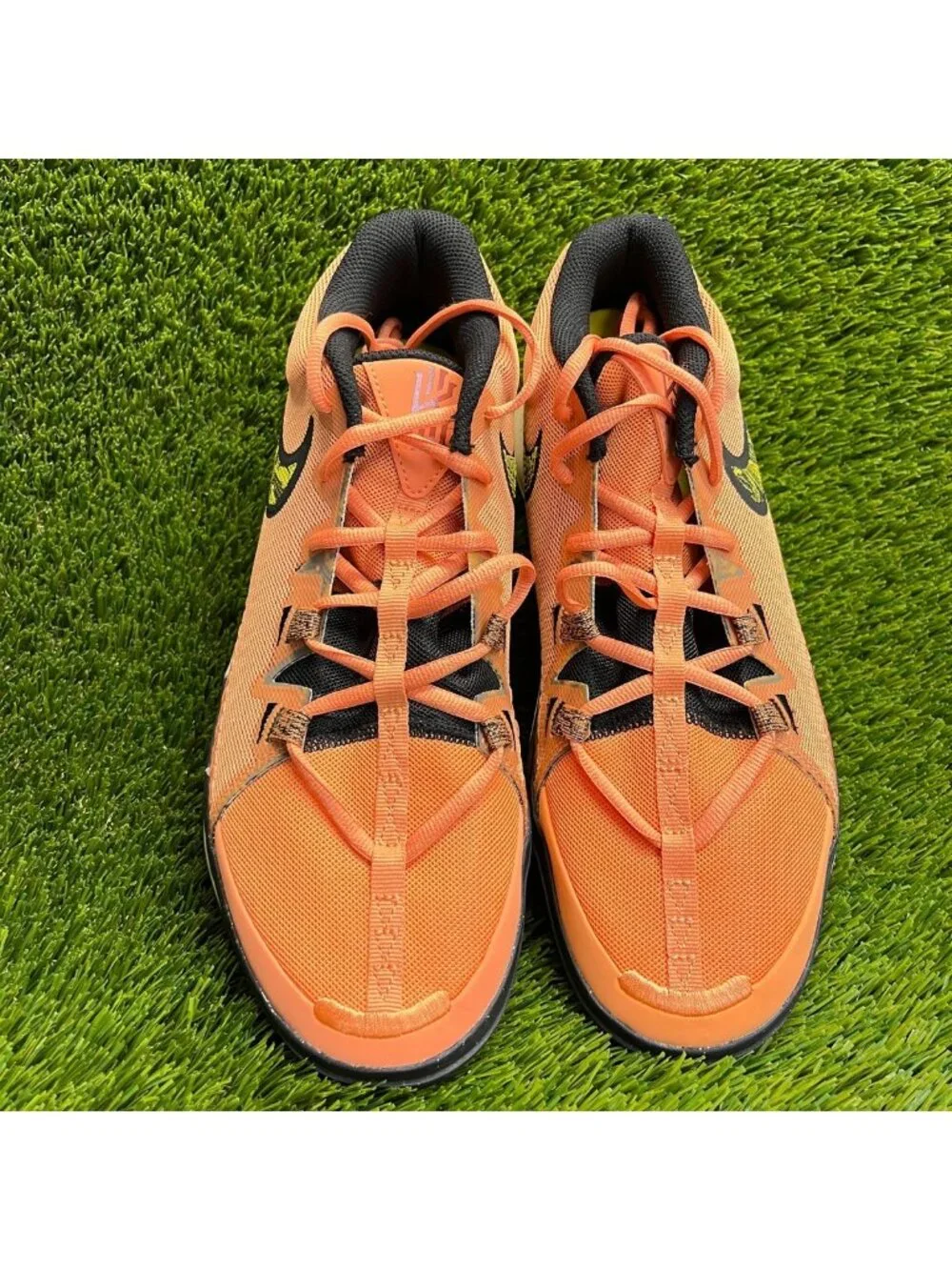 Nike Kyrie Flytrap 6 Mens Size 10 Orange Black Basketball Athletic Shoes Sneaker